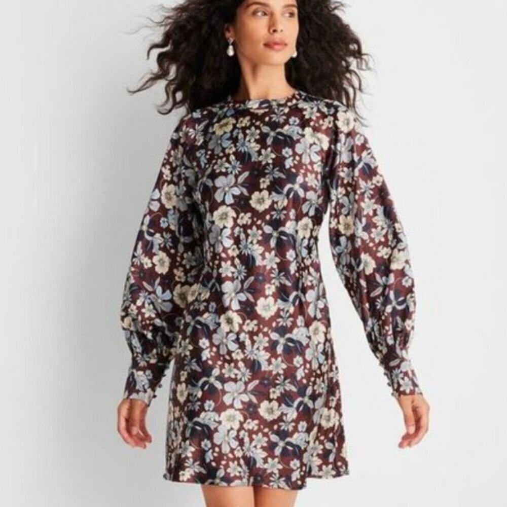 NWOT Future Collective NWT Silky Floral Shift Dress Open Back Romantic Feminine